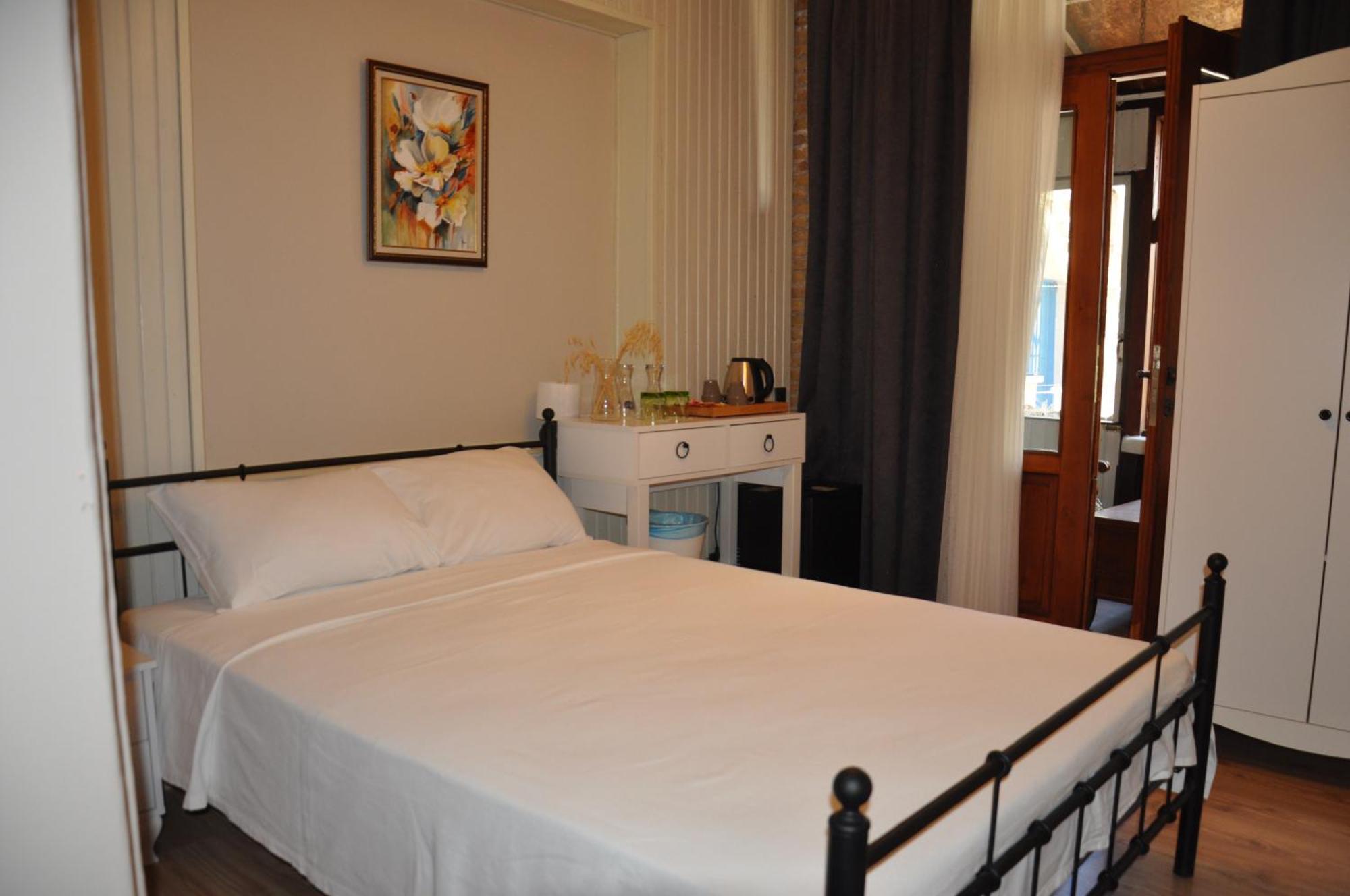 La Casa Carina Bed & Breakfast Antalya Exterior photo