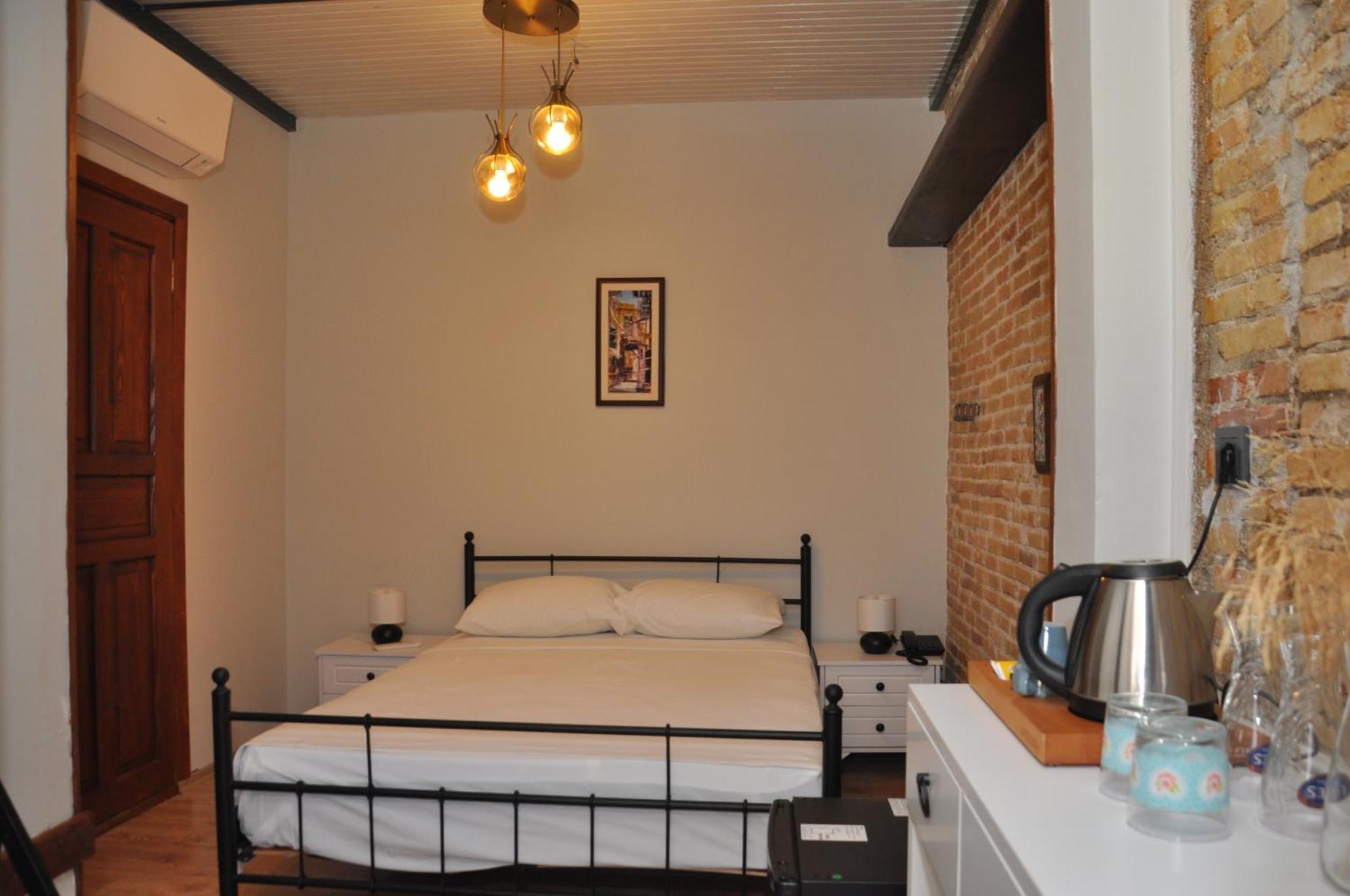 La Casa Carina Bed & Breakfast Antalya Exterior photo