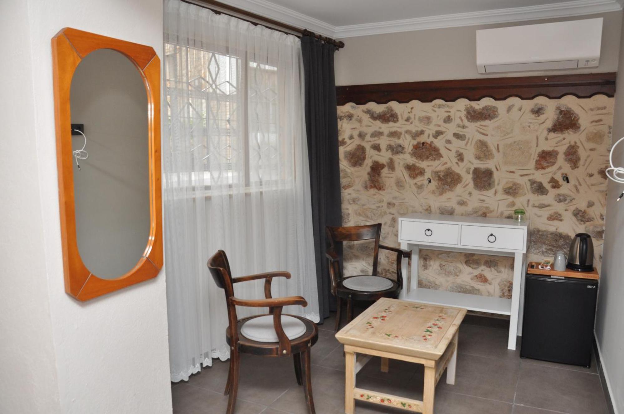 La Casa Carina Bed & Breakfast Antalya Exterior photo