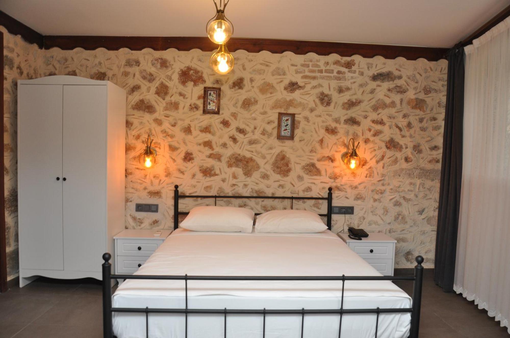 La Casa Carina Bed & Breakfast Antalya Exterior photo